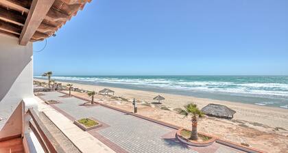 Amazing Beach Front! Villa 20