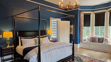 Dobbeltrom – premium | Individuelt dekorert, individuelt innredet og skrivebord