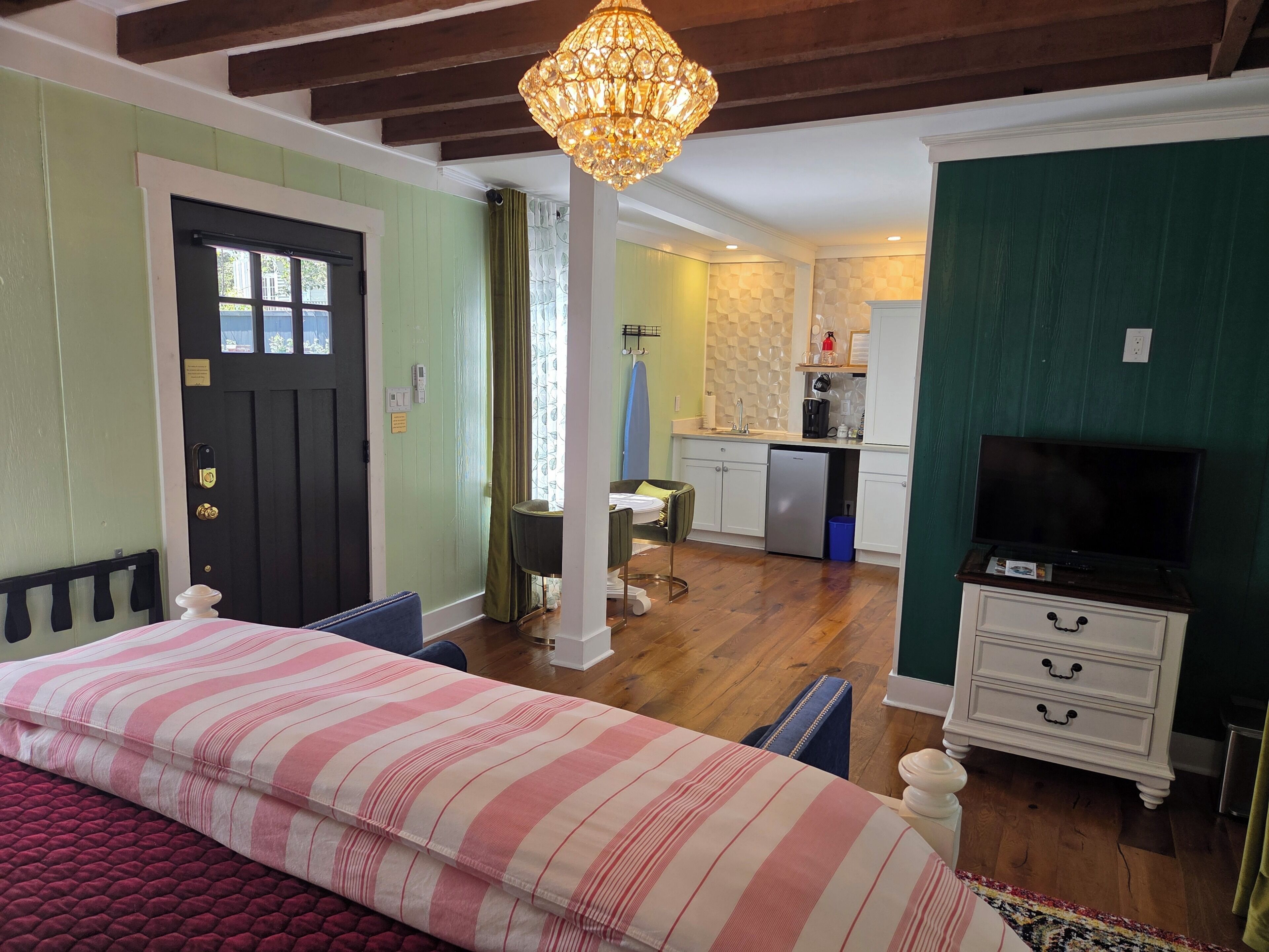 Classic-Doppelzimmer | Individuell dekoriert, individuell eingerichtet, Schreibtisch