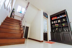 Interior - PRIVATE RESIDENCE HOSTED BY SASITHORN (Muang Pattaya)