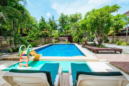 PRIVATE RESIDENCE HOSTED BY SASITHORN