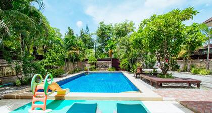 PRIVATE RESIDENCE HOSTED BY SASITHORN