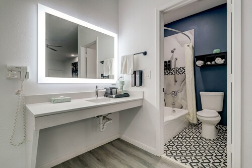Grand Villa Inn Galleria