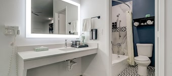 Grand Villa Inn Galleria