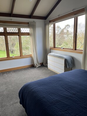5 bedrooms, WiFi