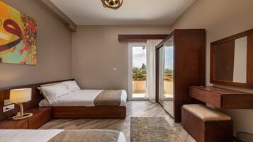 Egyptian cotton sheets, premium bedding, pillow-top beds, free WiFi