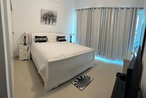 2 bedrooms, iron/ironing board, free WiFi, bed sheets