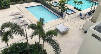 Amazing 2BR Beach Apartment for 6 (2 of 2)