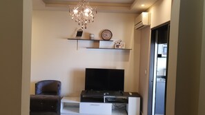 TV - Cosy studio. (Mansourieh)