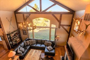 Smart TV, fireplace, offices, printers - A/C, Hot Tub, Close to everything, Pet friendly! (Pagosa Springs)