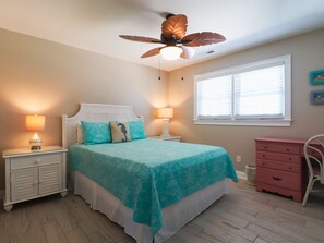 5 bedrooms, iron/ironing board, free WiFi, bed sheets - Doodling by the Sea- Spacious Home w/ Private Pool (North Myrtle Beach)