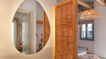 Carina Apartment | 1 bedroom, premium bedding, in-room safe, individually decorated