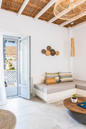 Perseus Apartment | Living area | 32-inch Smart TV with digital channels, TV - Andromeda Residences (Astypalaia)