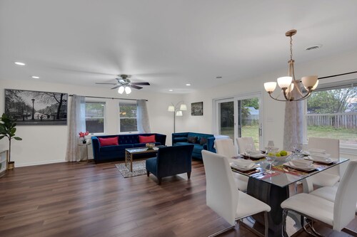 Spacious & beautiful Home Near Herndon/IAD Airport/Ashburn