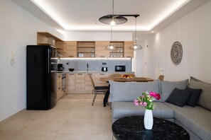 TV - Zen chic apartment,pool,Near beach & amenities (Nea Magnisia)