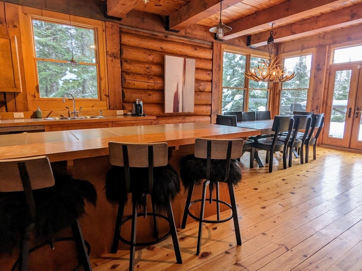 冰箱、微波炉、烤箱、炉灶