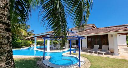 VILLA PAPAGAYO in Cocotal - Golf & Country Club Punta Cana