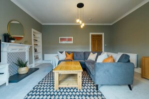 电视、Netflix、流媒体服务、办公室