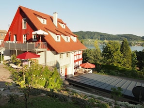 Exterior - Historic timbered house with panoramic sea view, 200 m from the lake (Öhningen-Kattenhorn)