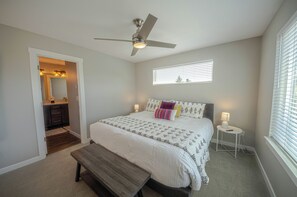 4 bedrooms, Internet, bed sheets