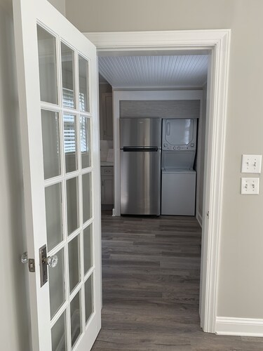 Sunny Side - Circa 1930's- updated bungalow located in the historic district.