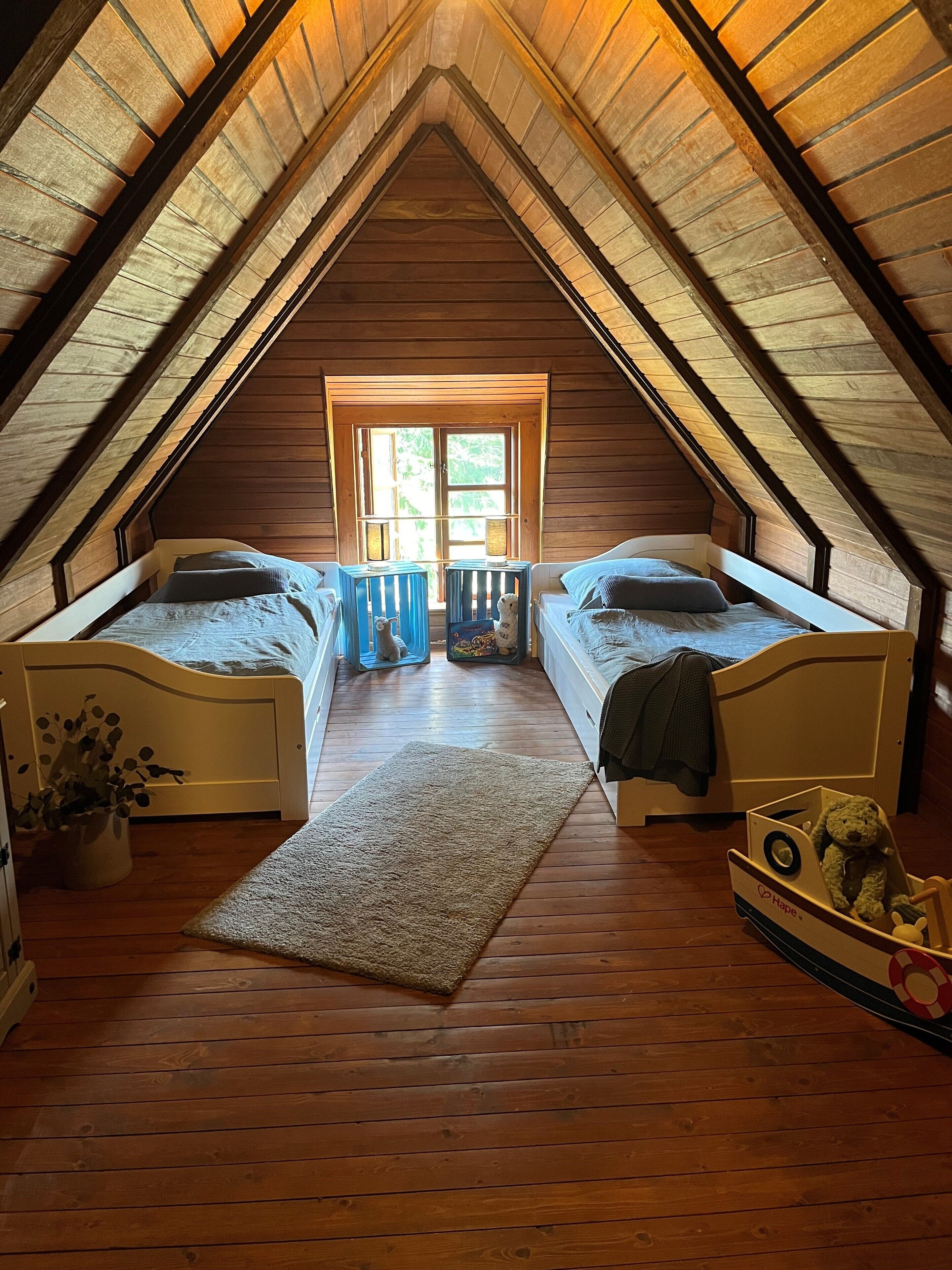 4 多间卧室、免费 WiFi、床单