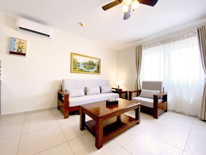 Smart TV - 25%OFF Girasol Condo Arena at Eagle Beach (Noord)