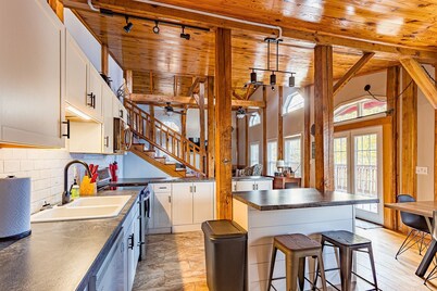 Spacious House on the Water - Lake Cumberland