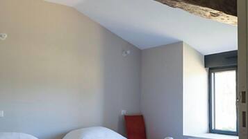 3 chambres, lit parapluie, accÚs pour personnes à mobilité réduite