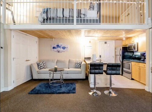 Industrial Chic Loft in the Heart of Downtown Richmond!