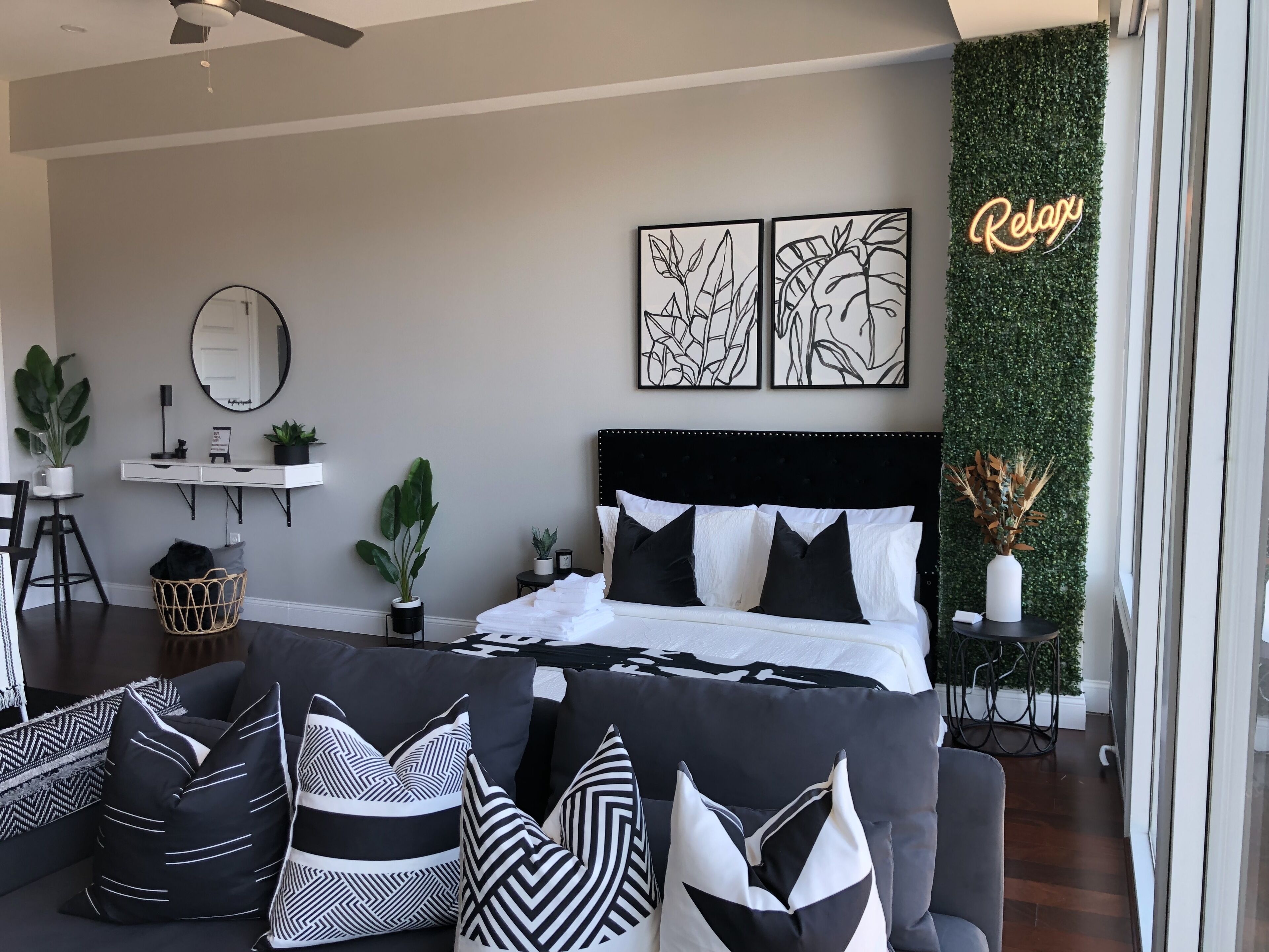 ★ Modern Studio Apt Downtown and Gym ★