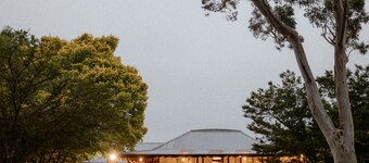 Guesthouse southern highlands sleeps 40 with functions up to 60 in large grounds