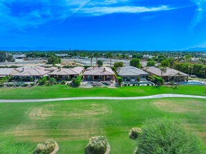 Exterior - Golf Lovers' Haven: Luxury Living in the Heart of PGA West! (La Quinta)
