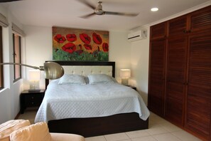 2 Schlafzimmer, Schreibtisch, Bügeleisen/Bügelbrett, kostenloses WLAN