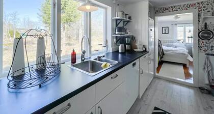 Gorgeous home in Grästorp with kitchen