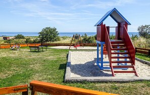 Children's area - Awesome home in Svaneke with WiFi (Svaneke)