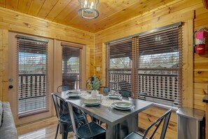 Dining - Pet-Friendly Cabin w/ Hot Tub & Game Room (Gatlinburg)