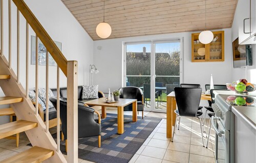 Awesome home in Nørre Nebel
