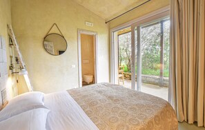 5 habitaciones, cuna de viaje, wifi gratis y ropa de cama 