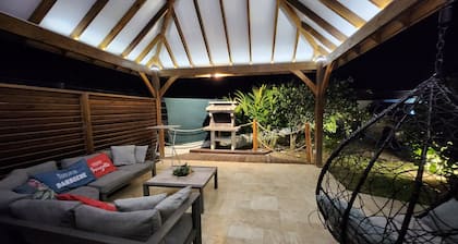 Villa with pool near the beach