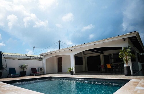 Villa with pool near the beach
