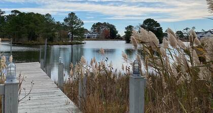 Stay at Heron Cove located in popular Mallard Lakes!