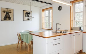 Dining - Lovely home in Nexø with WiFi (Nexø)