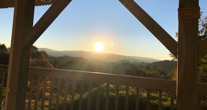 Cozy Family Friendly 3BR w/ Stunning Views in Linville Falls