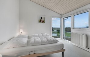 4 chambres, lit de bébé portatif, accès au Wi-Fi (inclus)