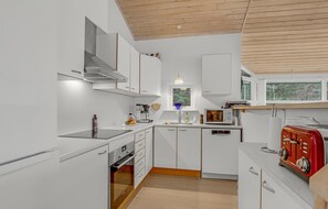 Fridge, microwave, dishwasher, coffee/tea maker