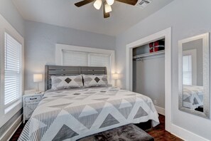 1 bedroom, desk, iron/ironing board, free WiFi