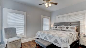 1 bedroom, desk, iron/ironing board, free WiFi