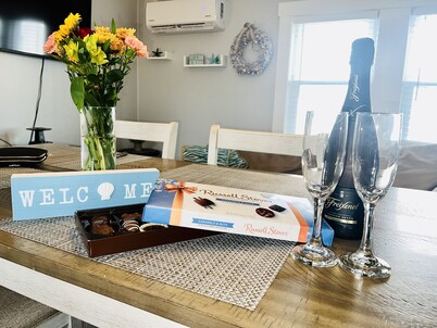 Ocean Breeze -Dog Friendly Cottage Steps 2 Beach Sleeps 6 - 100 yards to Beach!