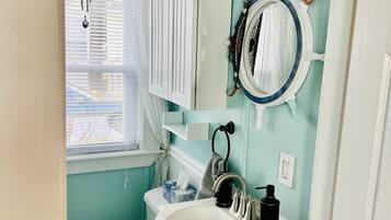 Dusche, Handtücher, Seife, Toilettenpapier